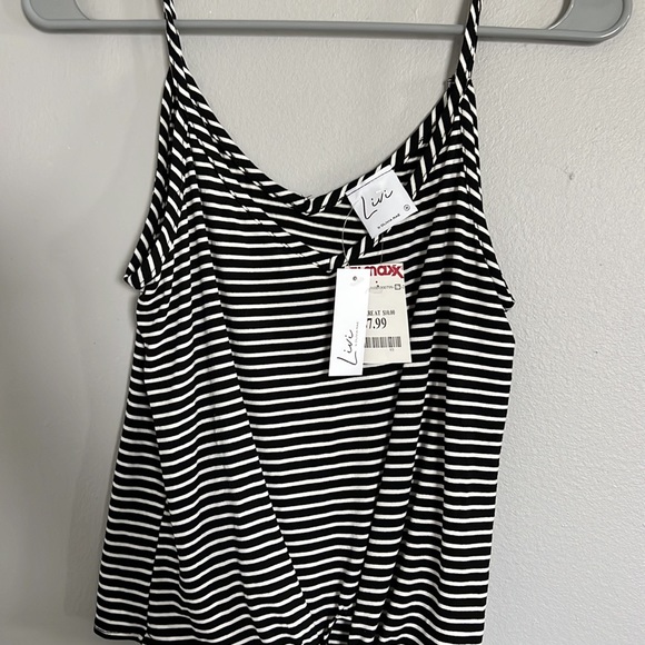 Striped Tank Top - Picture 3 of 4
